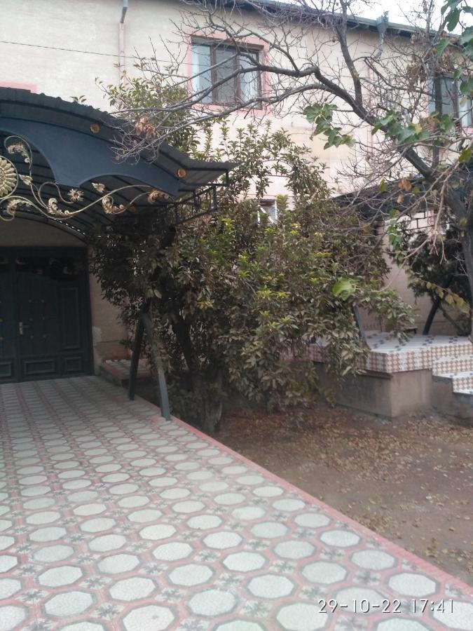 Western House Qorowul Exterior foto