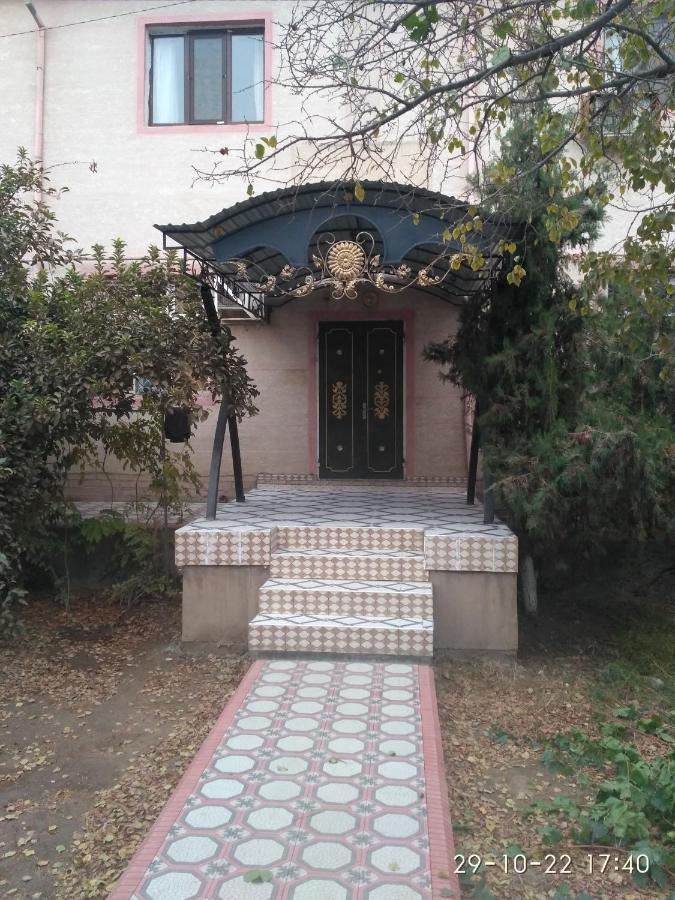 Western House Qorowul Exterior foto